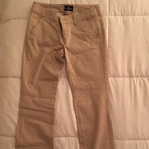 NWOT American Eagle Women’s Khaki Pants